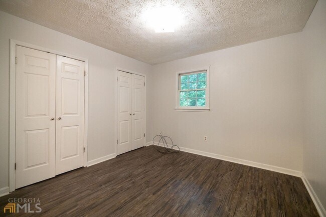 Building Photo - 147 Park Ridge Ct