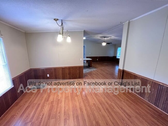 Building Photo - 2625 Tingen Rd