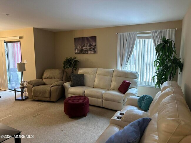 Foto del edificio - 10 Pine Cluster Cir