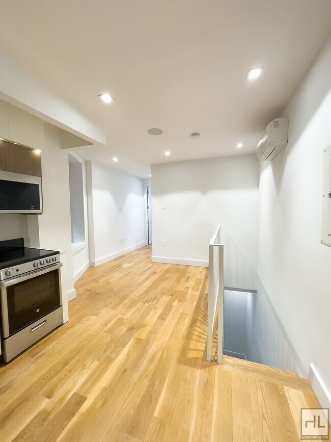 Building Photo - EAST 96 STREET / Renovated 3-Bed 1.5 Bath ...