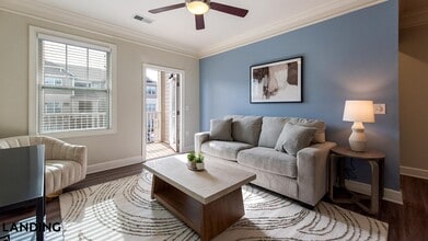 Building Photo - 3000 Daventry Cir