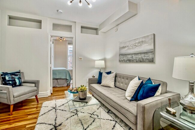 Foto del edificio - 320 Madison St
