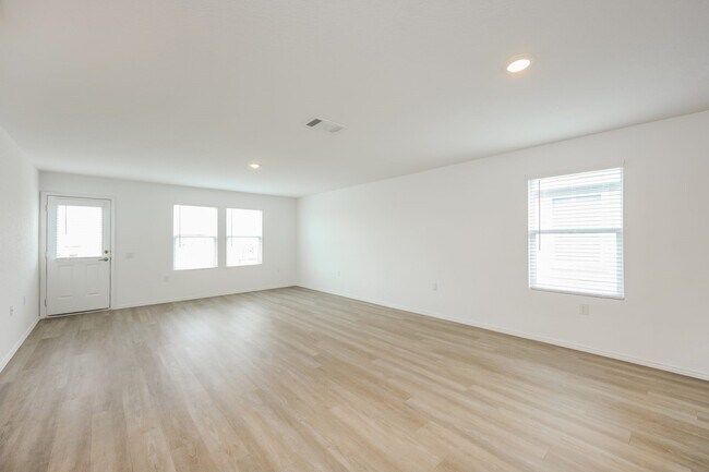 Foto del edificio - 12050 Pewee Ct