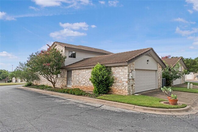 Foto del edificio - 2217 Onion Creek Pkwy