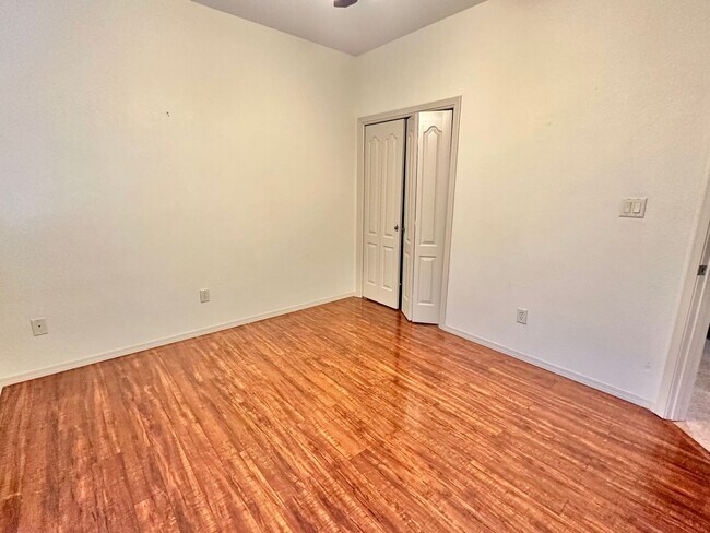 Building Photo - 1104 San Miguel St
