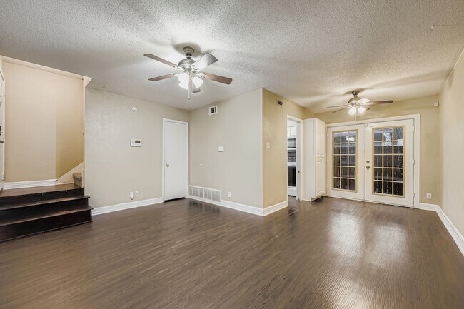 Foto del edificio - 214 Austin St