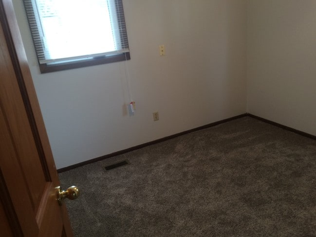 New Carpet Bedroom #2 - 2837 County Rd H2