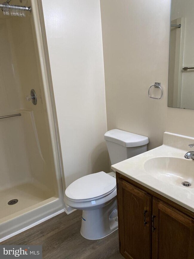 Foto del edificio - 8224 Red Wing Ct