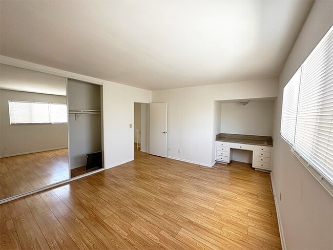 Building Photo - Berkeley Apartments
