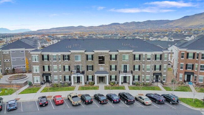 Building Photo - 5208 W Cannavale Ln