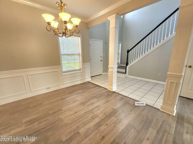 Foto del edificio - 7223 Meadow Ridge Dr