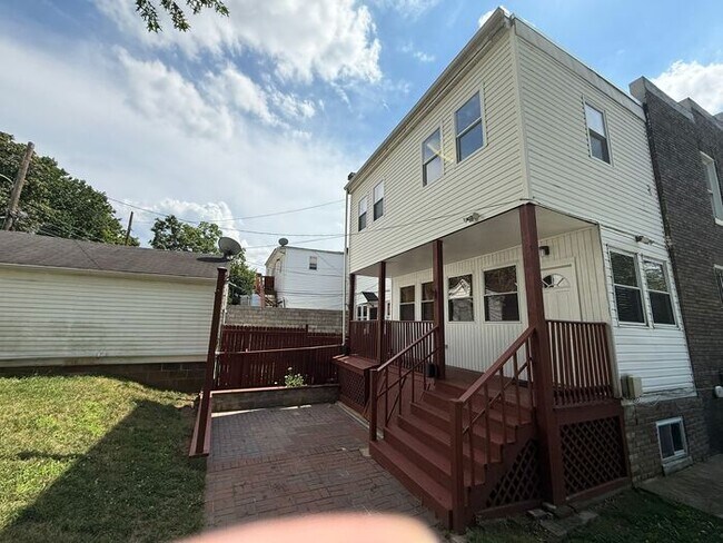 Foto del edificio - 4627 Georgia Ave NW