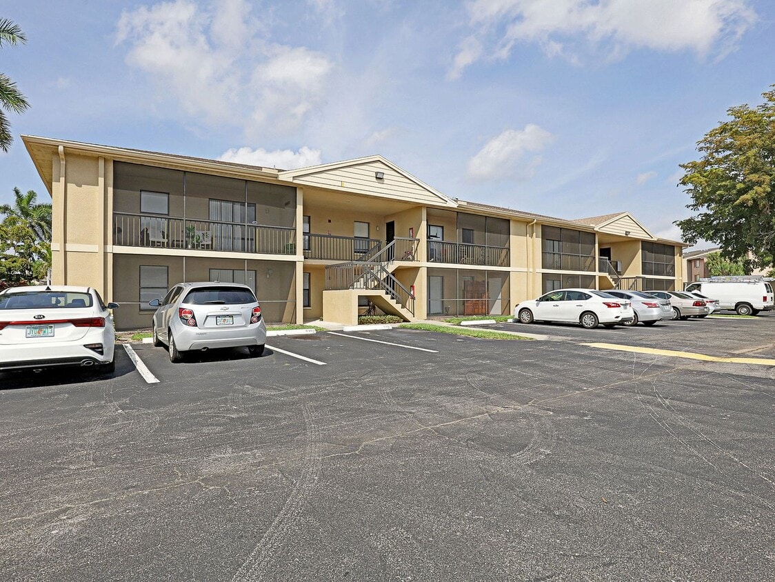 5321 Summerlin Rd Unit Mystic Gardens 5321 Summerlin Rd 2116, Fort