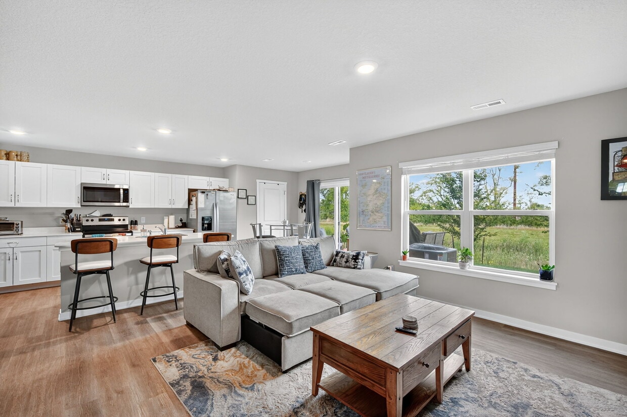 Foto principal - 2541 SE Hawkins Dr