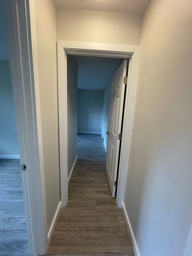 Foto del edificio - Kaneohe Duplex - Downstairs unit 2 bedroom...