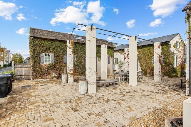 Foto del edificio - 192 Breakspear Ln