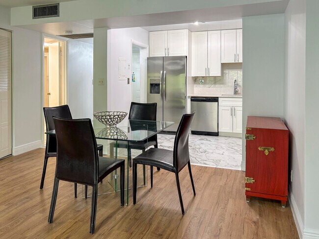 Foto del edificio - 9235 SW 8th St