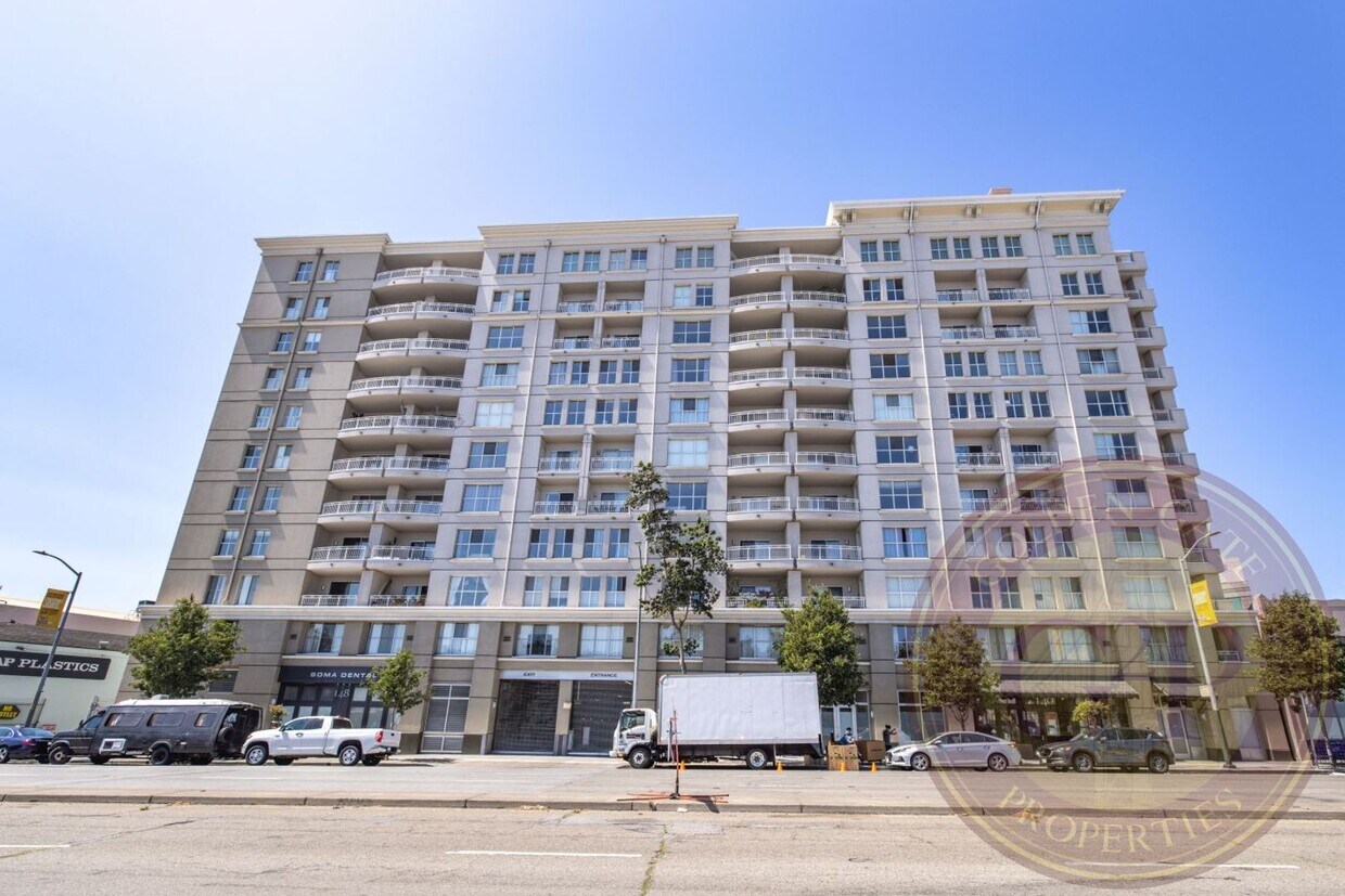 Foto principal - Western SoMa - 2 BR, 2 BA Condo 1,115 Sq. ...