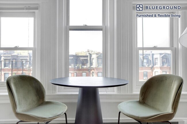 Foto del edificio - 226 Newbury St