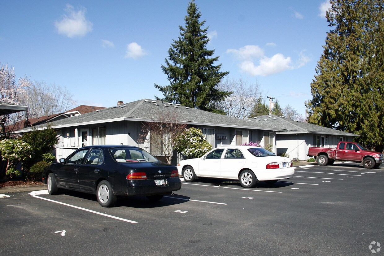 Building Photo - 1812 18th Ave