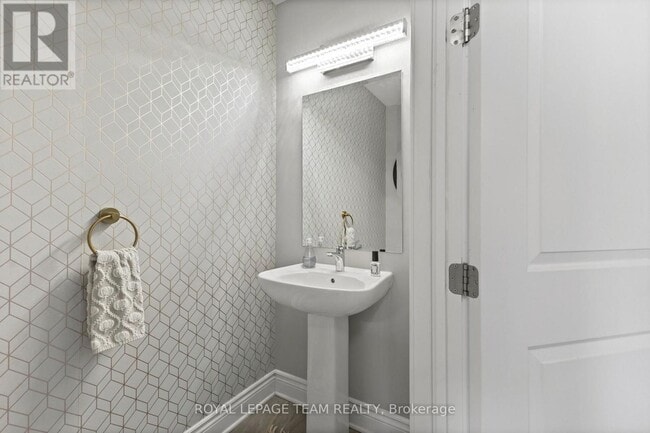 Building Photo - 509 Chriscraft Way