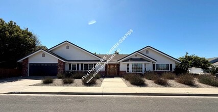 Building Photo - 681 Daniel Dr