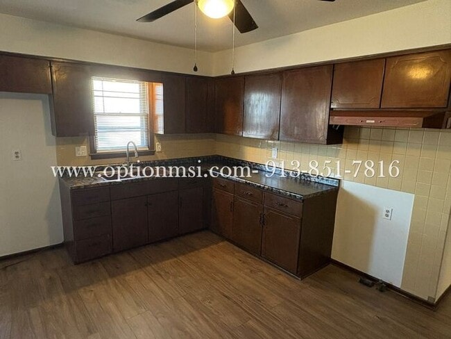 Building Photo - Nook on the Northside!