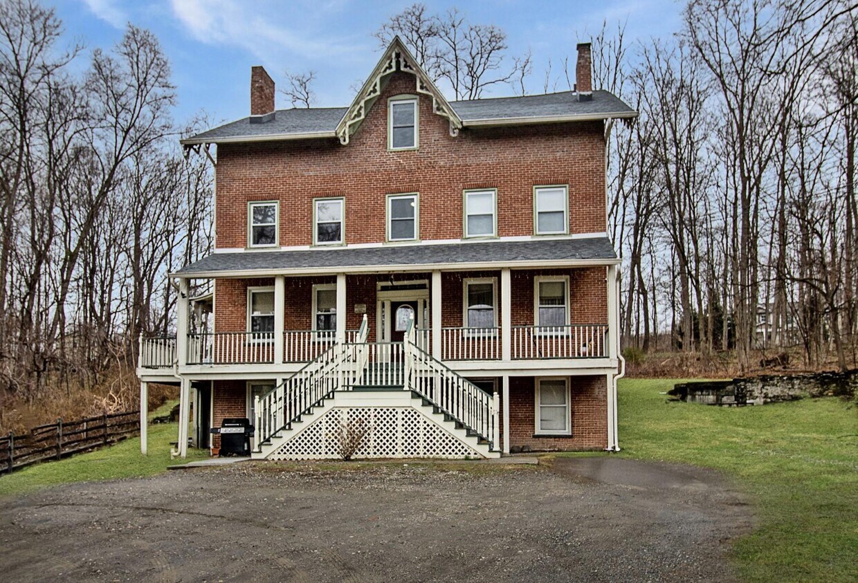 Primary Photo - 120 Market St