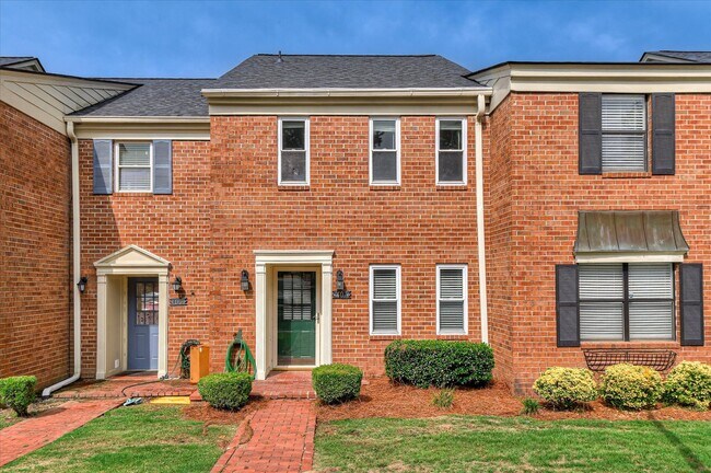 Foto del edificio - 407 Folkstone Cir