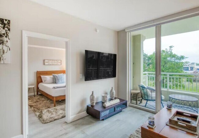 Foto del edificio - 480 Hibiscus St