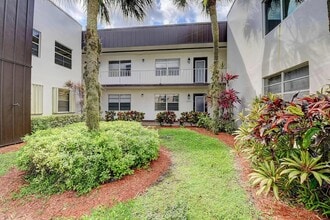 Building Photo - 974 Normandy Trail