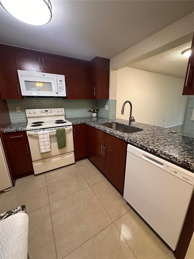 Foto del edificio - 10845 SW 112th Ave