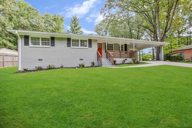 Foto del edificio - 1732 Virginia Cir