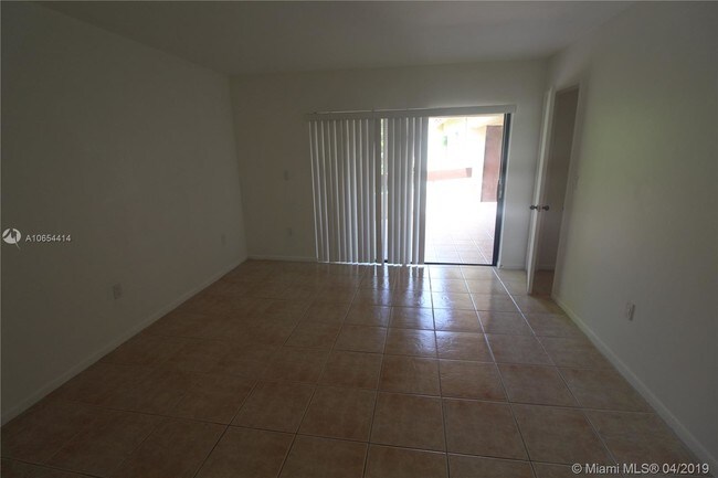 Building Photo - 9135 SW 125th Ave