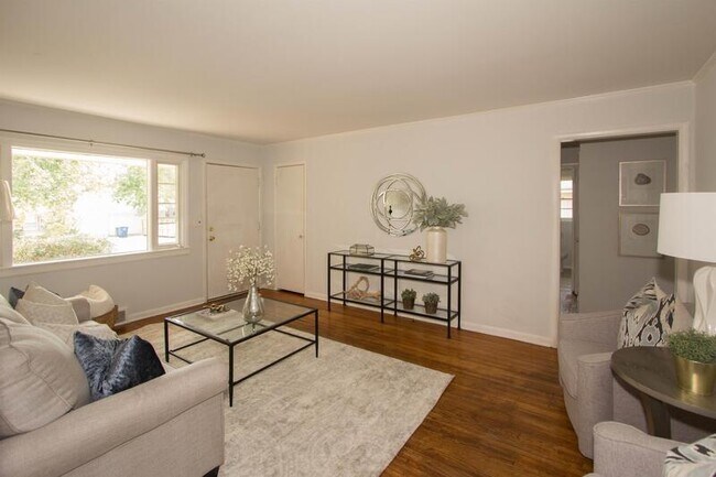 Foto del edificio - 3630 S Oswego Ave