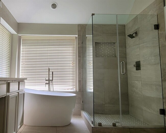 Foto del edificio - 618 Rivercove Dr