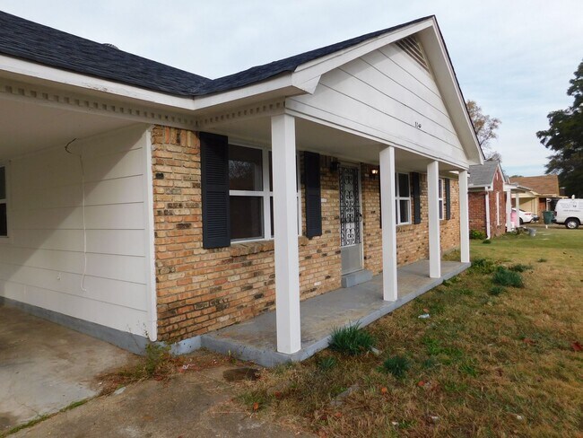 Foto del edificio - 8349 Cedarbrush Dr