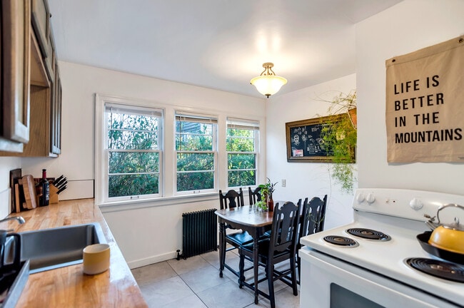 Unit A - Kitchen - 952 Highland Ave