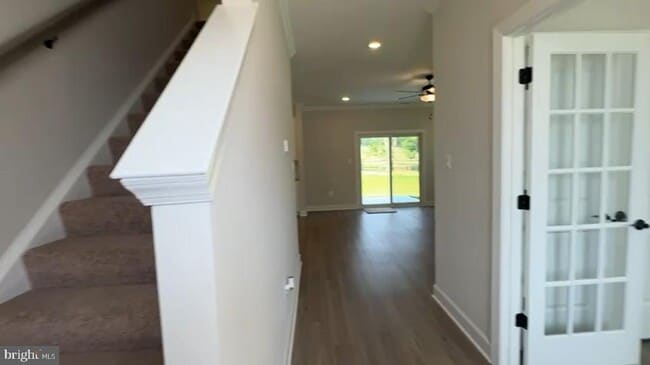 Building Photo - 424 Abigail Ave
