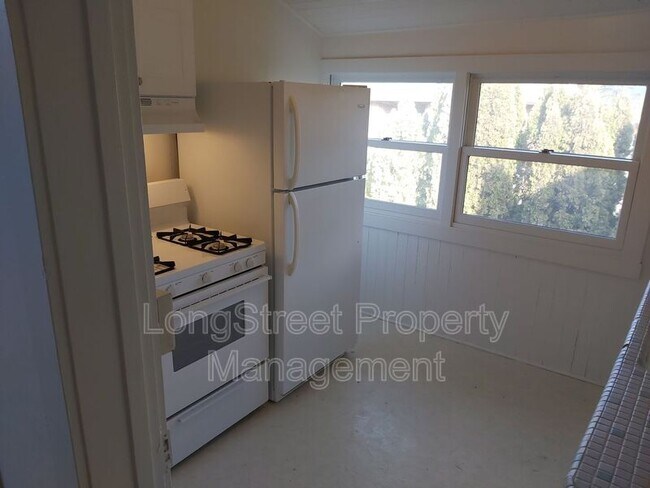Foto del edificio - 218 NW 21st St
