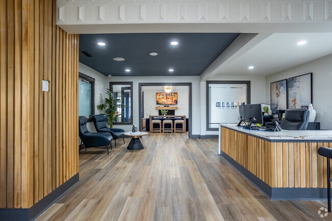 Lobby - Eleven600