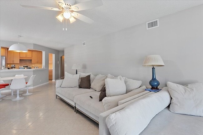 Foto del edificio - Fabulous Condo in The Pointe!