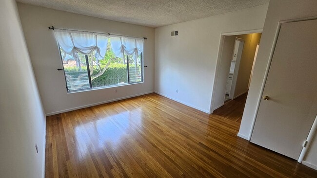 Photo - 8315 Clinton Ave Apartment