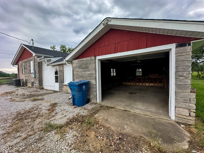 Building Photo - 4242 S Co Rd 50 W