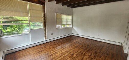 Building Photo - 169 Jersey Ave