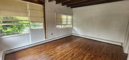 Building Photo - 169 Jersey Ave