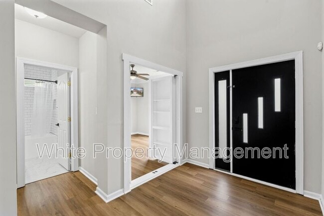 Foto del edificio - 11012 Southfield Dr