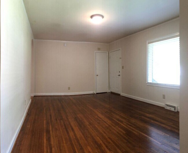 Foto del edificio - 3327 Auburn Ave