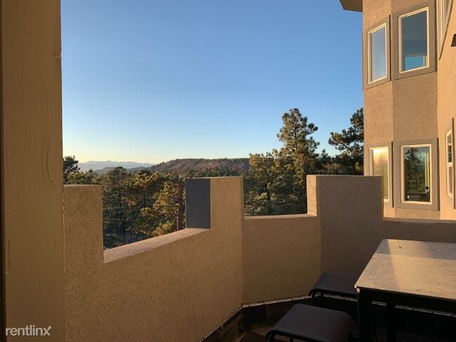 Building Photo - 5380 Lariat Dr
