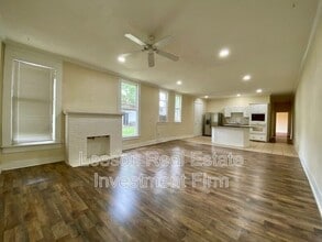 Building Photo - 548 Dalzell St